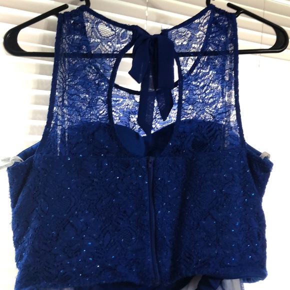 Girls formal dress - Picture 4 of 5